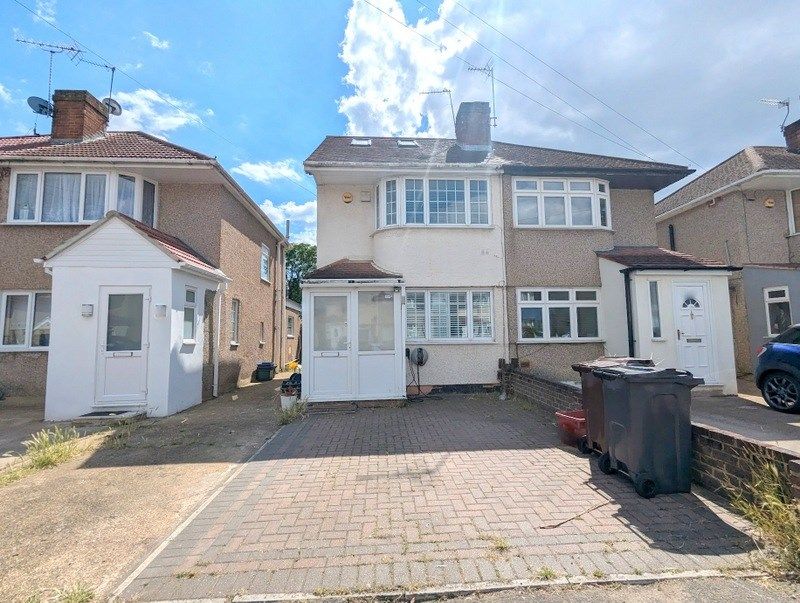 3 bed semidetached house to rent in Northumberland Crescent, Feltham TW14, £2,150 pcm Zoopla