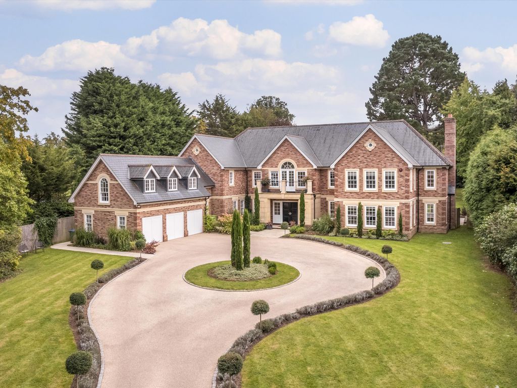 New home, 7 bed detached house for sale in Parkfield, Sevenoaks, Kent