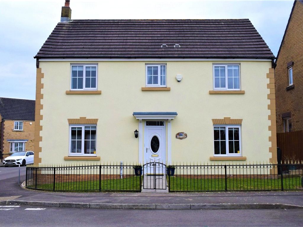 4 bed detached house for sale in Heol Y Cwrt, North Cornelly, Bridgend