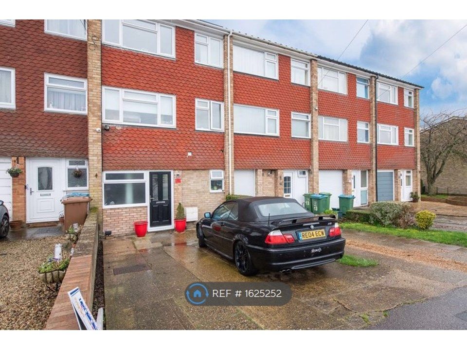 4 bed terraced house to rent in Cam Mead, Aylesbury HP21 Zoopla