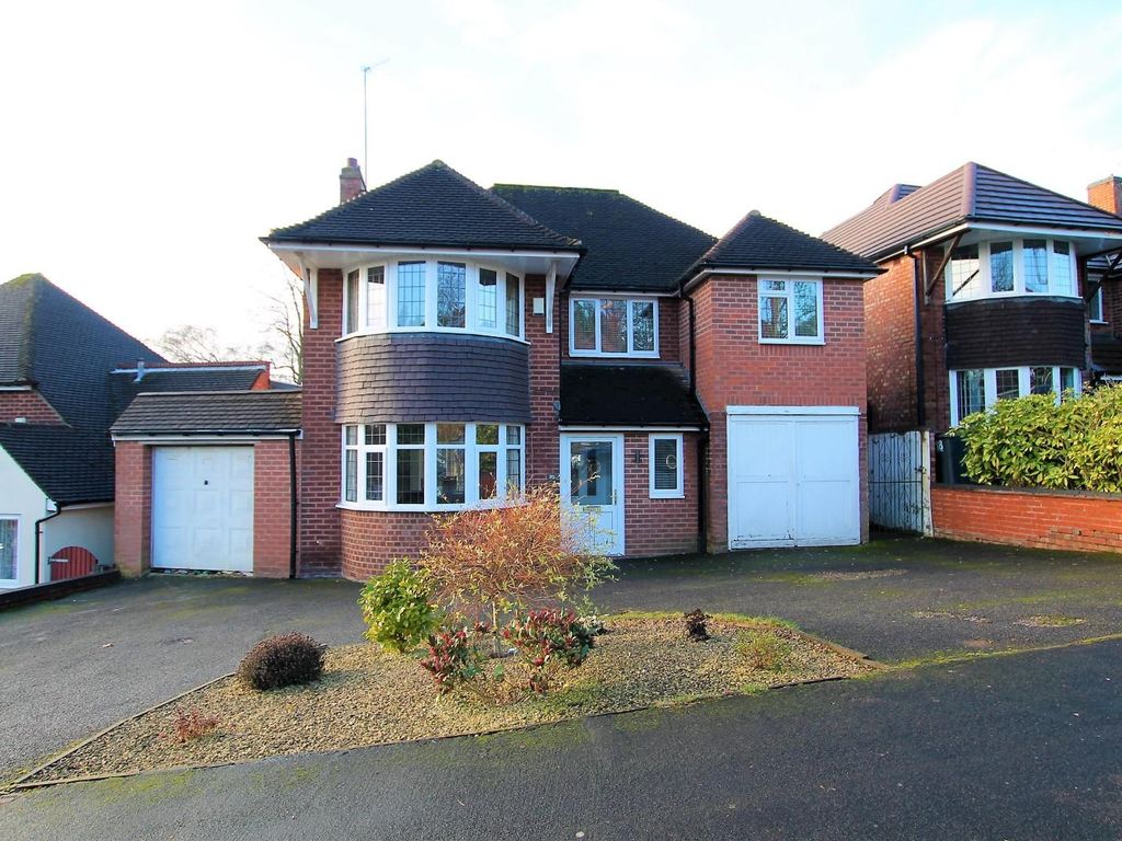 5 bed detached house for sale in Fernwood Road, Sutton Coldfield B73