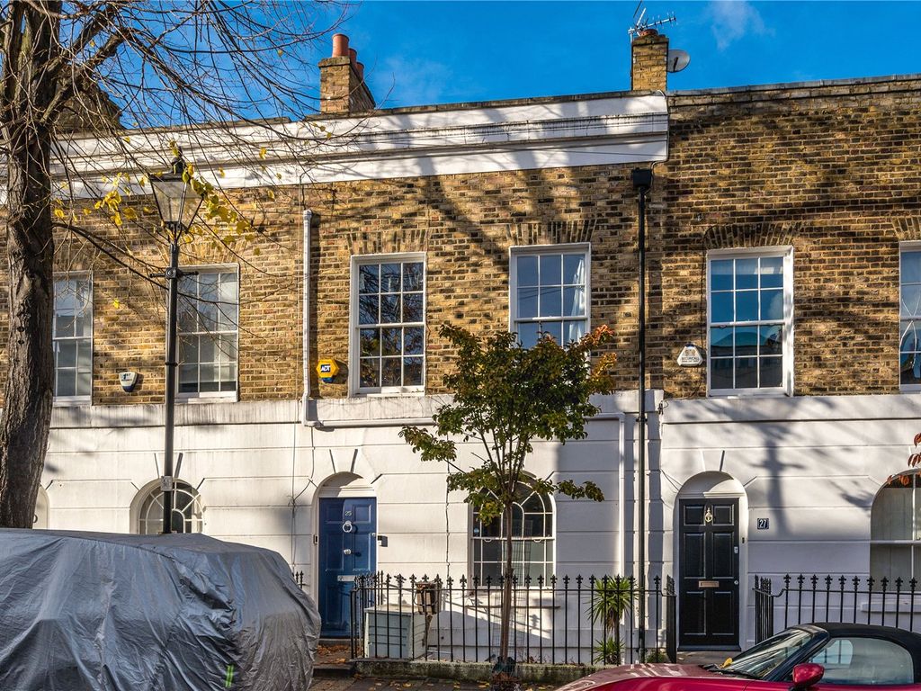 3 bed terraced house for sale in Allingham Street, Islington, London N1