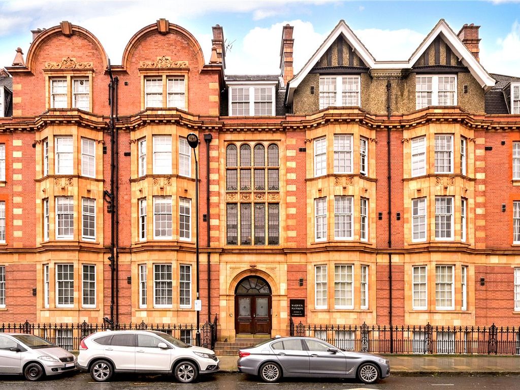 1 bed flat for sale in Warwick Mansions, Cromwell Crescent, London SW5