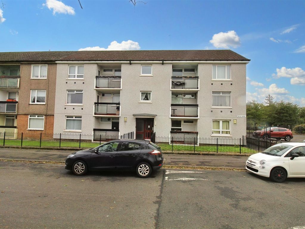 2 bed flat for sale in Tarfside Gardens, Glasgow G52, £60,000 Zoopla