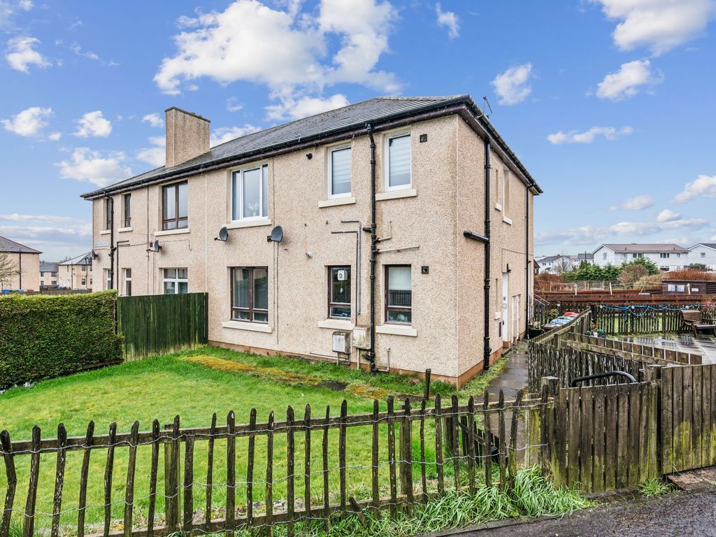 2 bed flat for sale in Bathgate Road, Blackburn EH47, £95,000 Zoopla