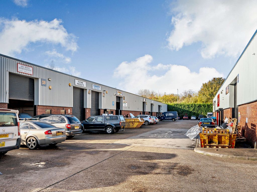 Industrial to let in Unit 14 Acorn Industrial Estate, Bontoft Avenue