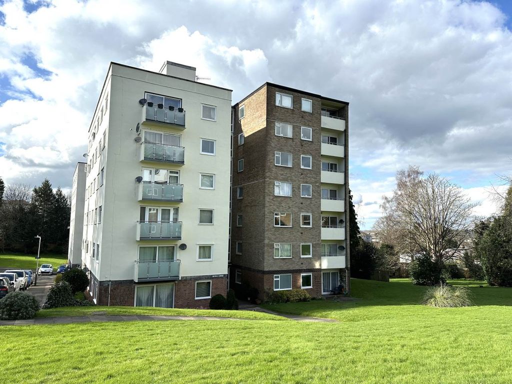 1 bed flat to rent in Ferndale Close, Tunbridge Wells, Kent TN2, £950