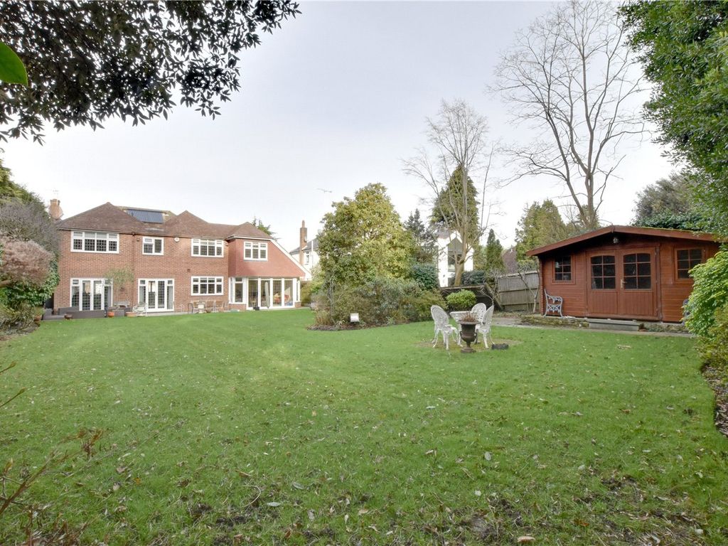 5 bed detached house for sale in Marlowe Close, Chislehurst, Kent BR7