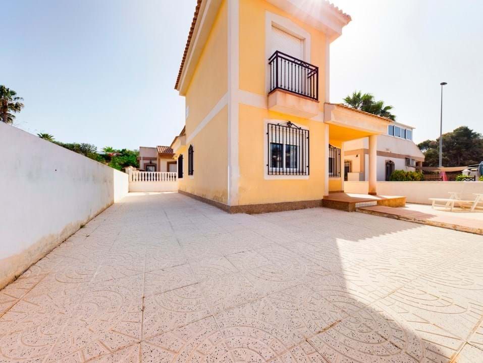 3 bed villa for sale in 03191 Pinar De Campoverde, Alicante, Spain Zoopla