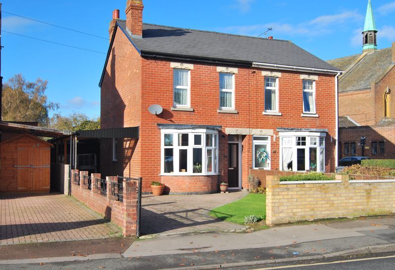 3 bed semidetached house for sale in Old Cheltenham Road, Longlevens