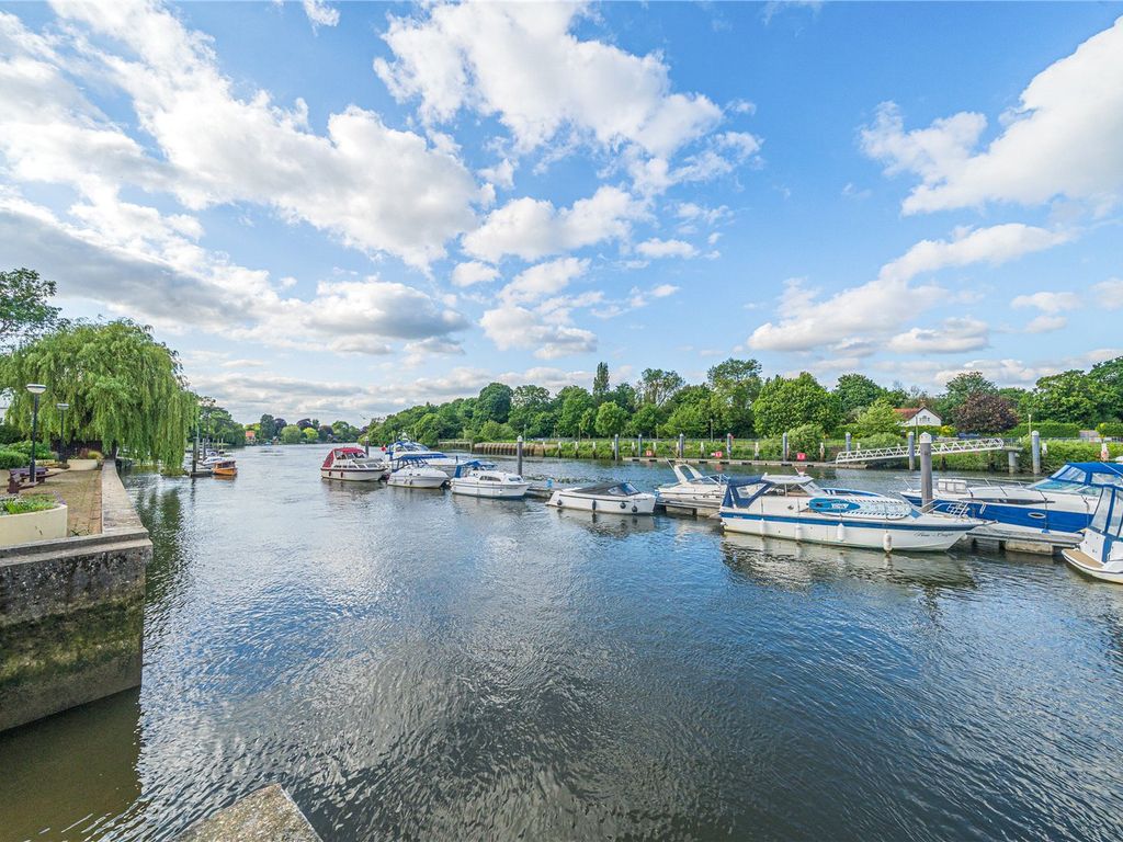 3 bed flat for sale in Twickenham Road, Teddington TW11, £850,000 Zoopla
