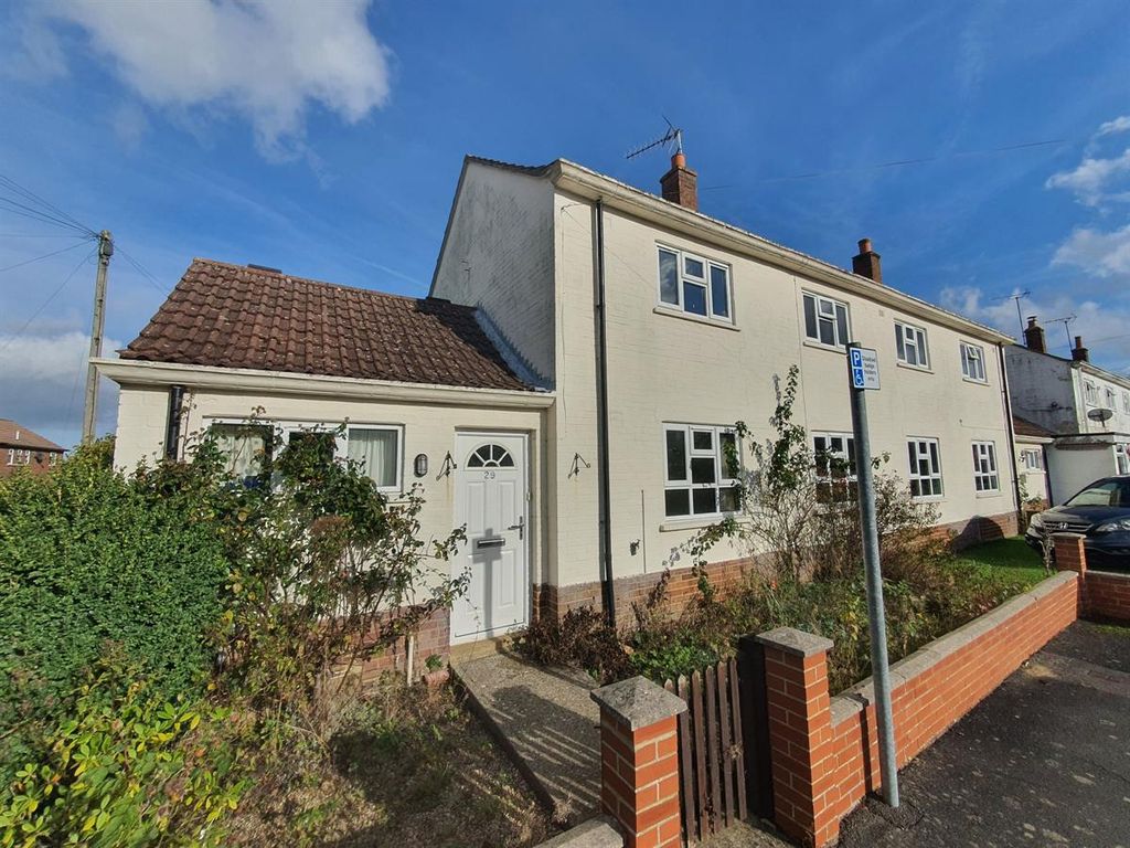 2 bed semidetached house for sale in Porters Wood, Petteridge Lane