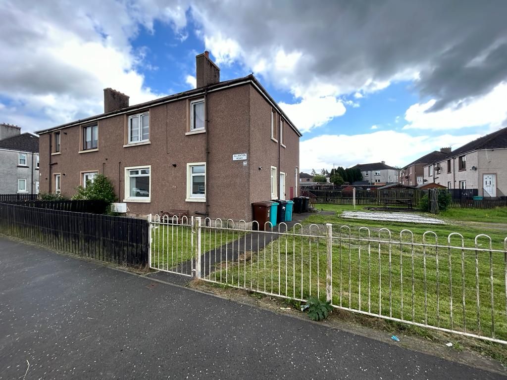 2 bed flat to rent in Allanton Road, Shotts ML7 Zoopla