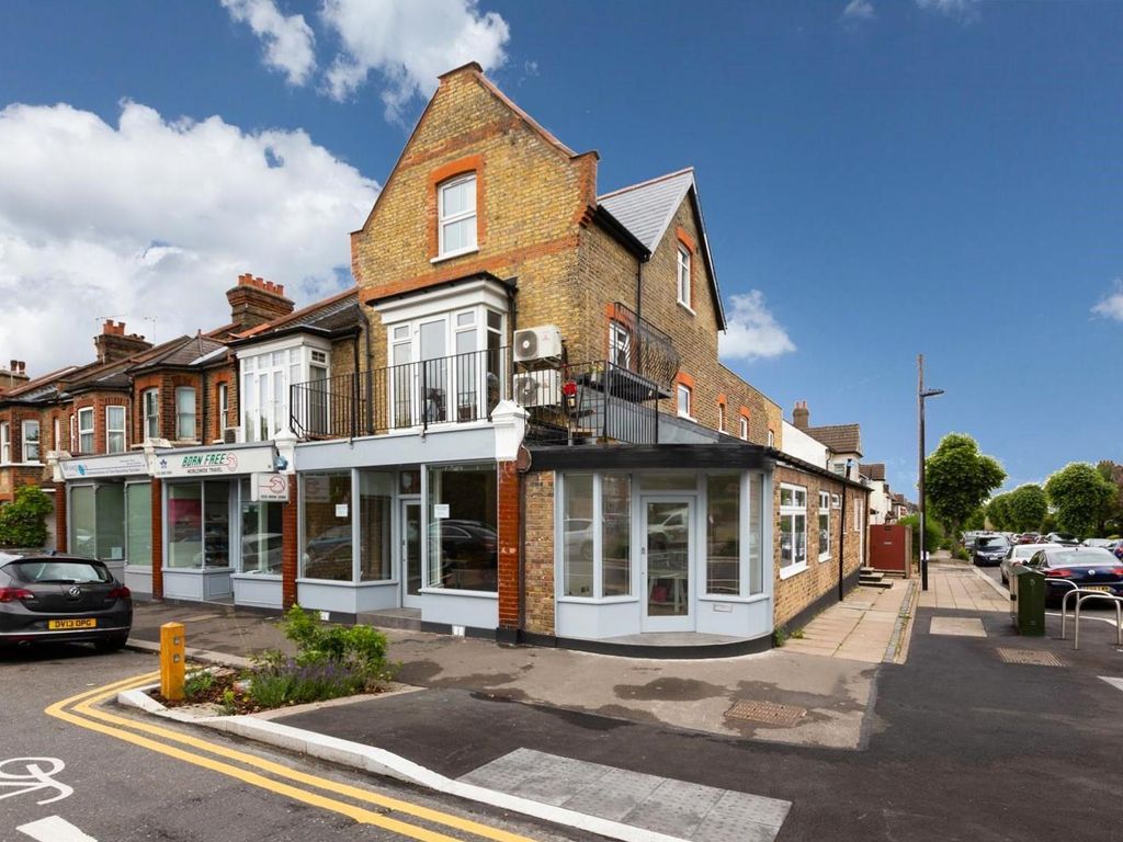 1 bed flat to rent in Hoppers Road, Winchmore Hill N21, £1,400 pcm Zoopla