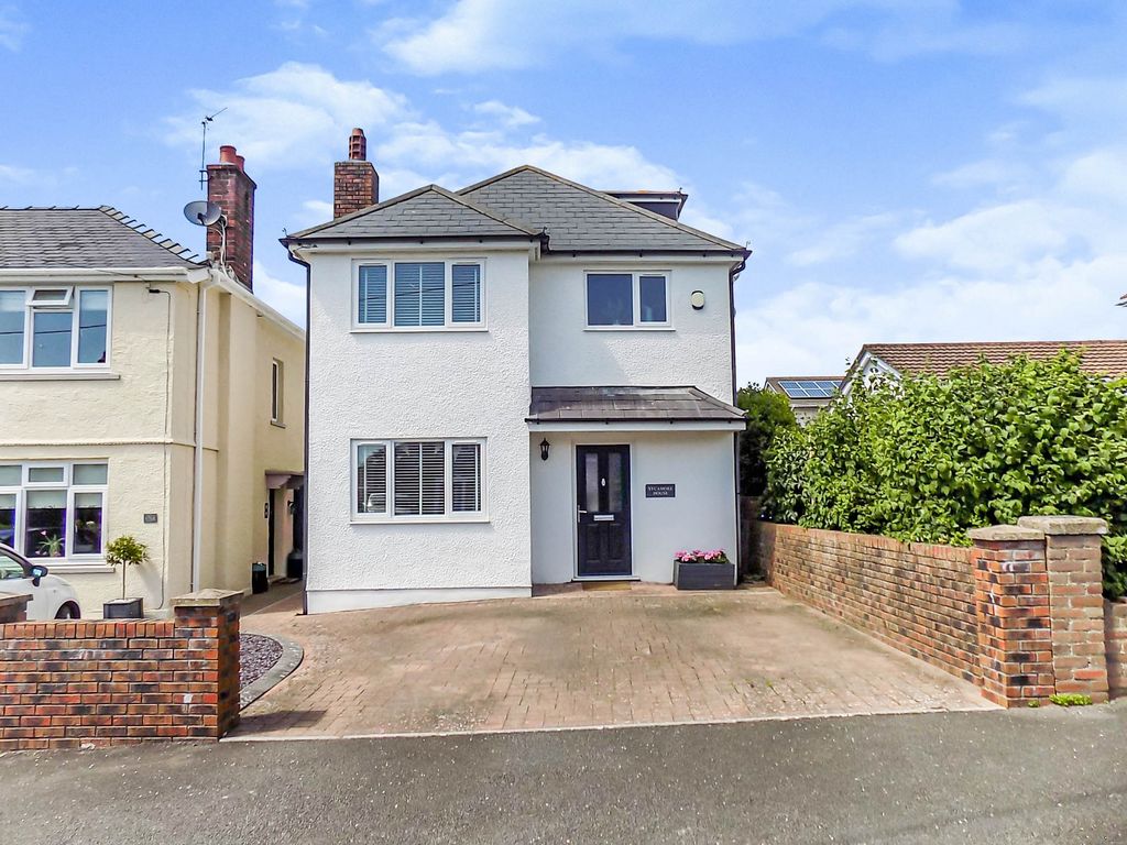 4 bed detached house for sale in Austin Avenue, Laleston, Bridgend