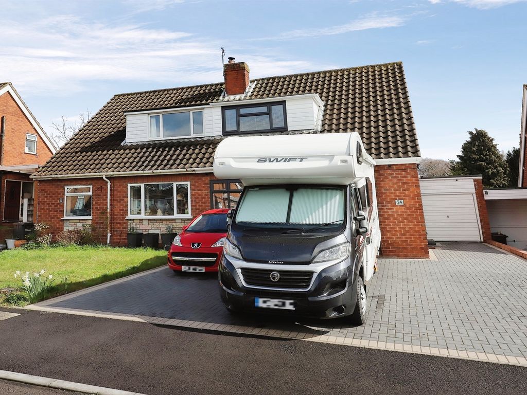 2 bed semidetached bungalow for sale in Rowland Hill Avenue