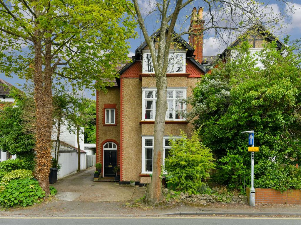2 bed flat to rent in Worple Road, Epsom KT18 Zoopla