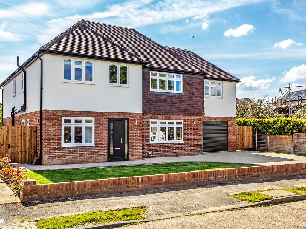 5 bed detached house for sale in Burpham, Guildford, Surrey GU4, £1,550,000 Zoopla