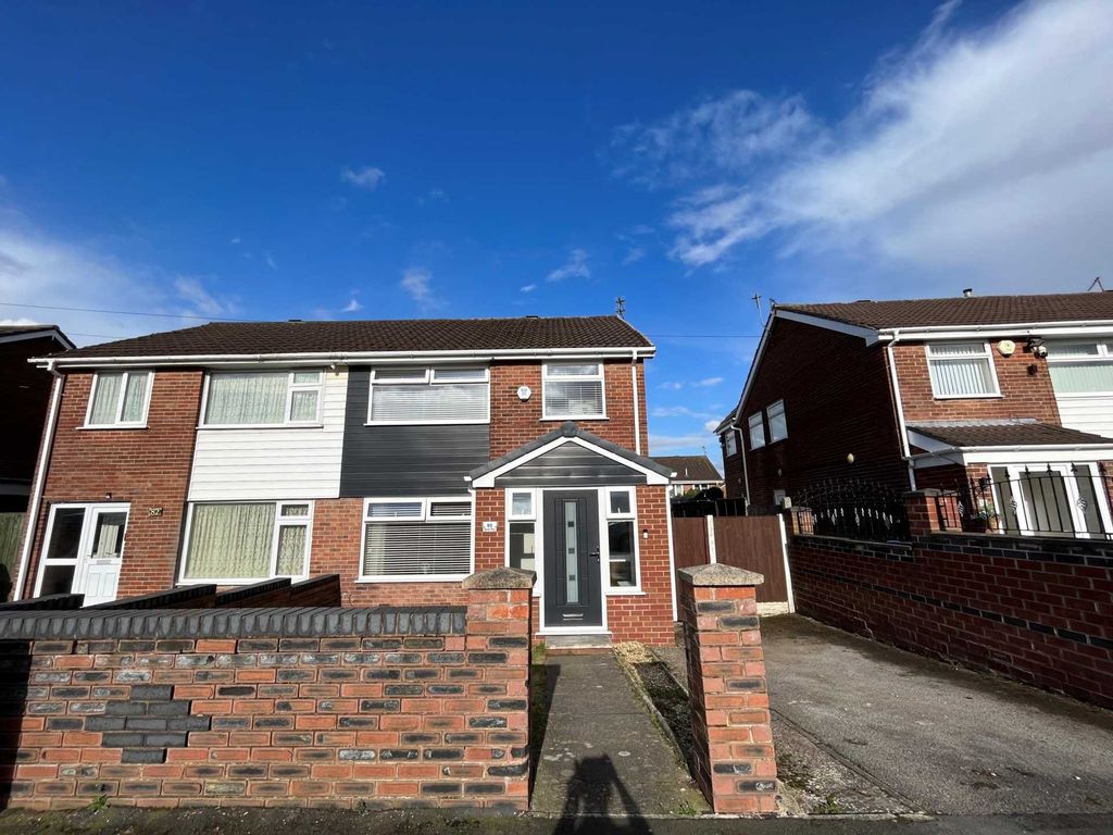 3 bed semidetached house for sale in Saxon Way, Shevington Park L33