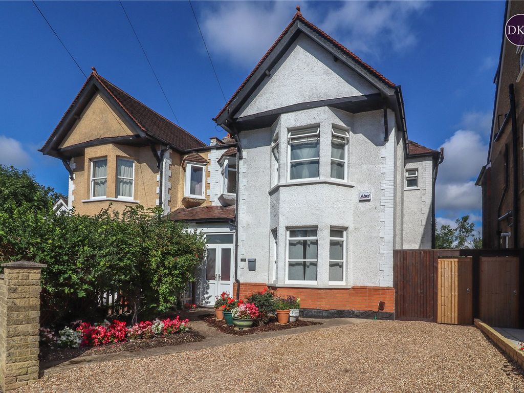 5 bed semidetached house for sale in Mildred Avenue, Watford WD18, £