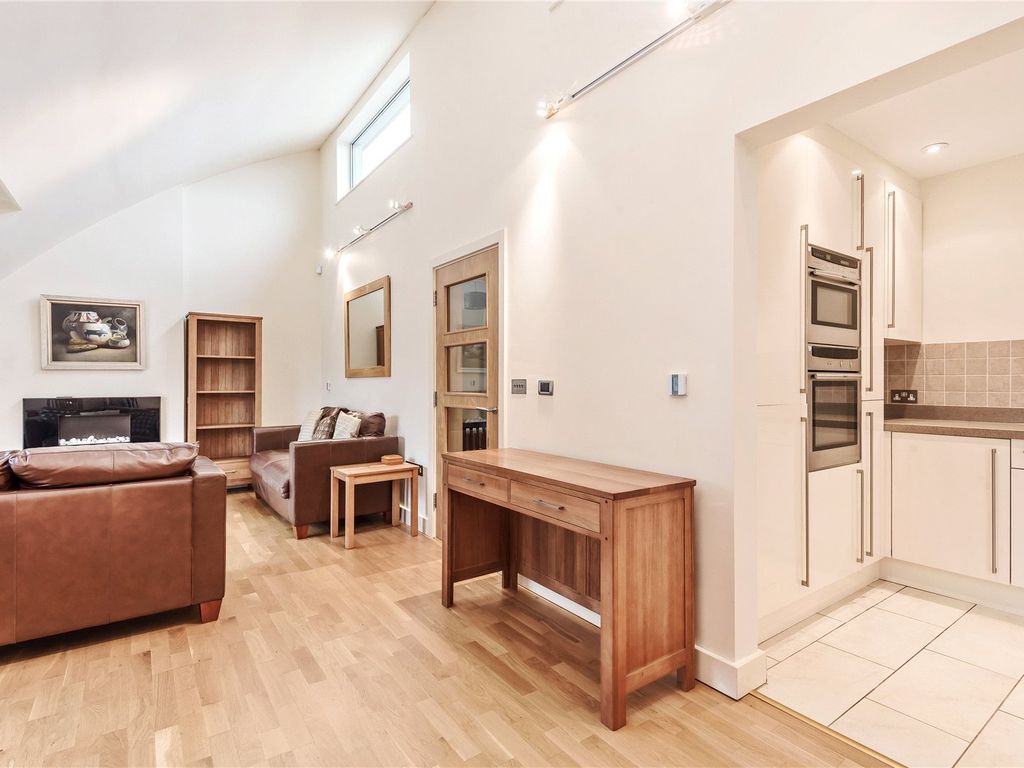 2 bed flat to rent in Hillside, Cumnor Hill, Oxford OX2 Zoopla