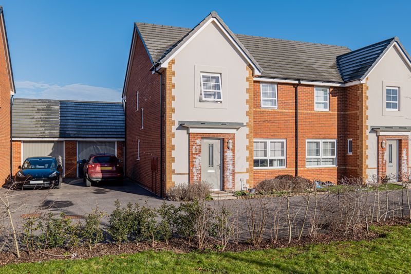 4 bed semidetached house for sale in Walpole Close, Melksham SN12 Zoopla