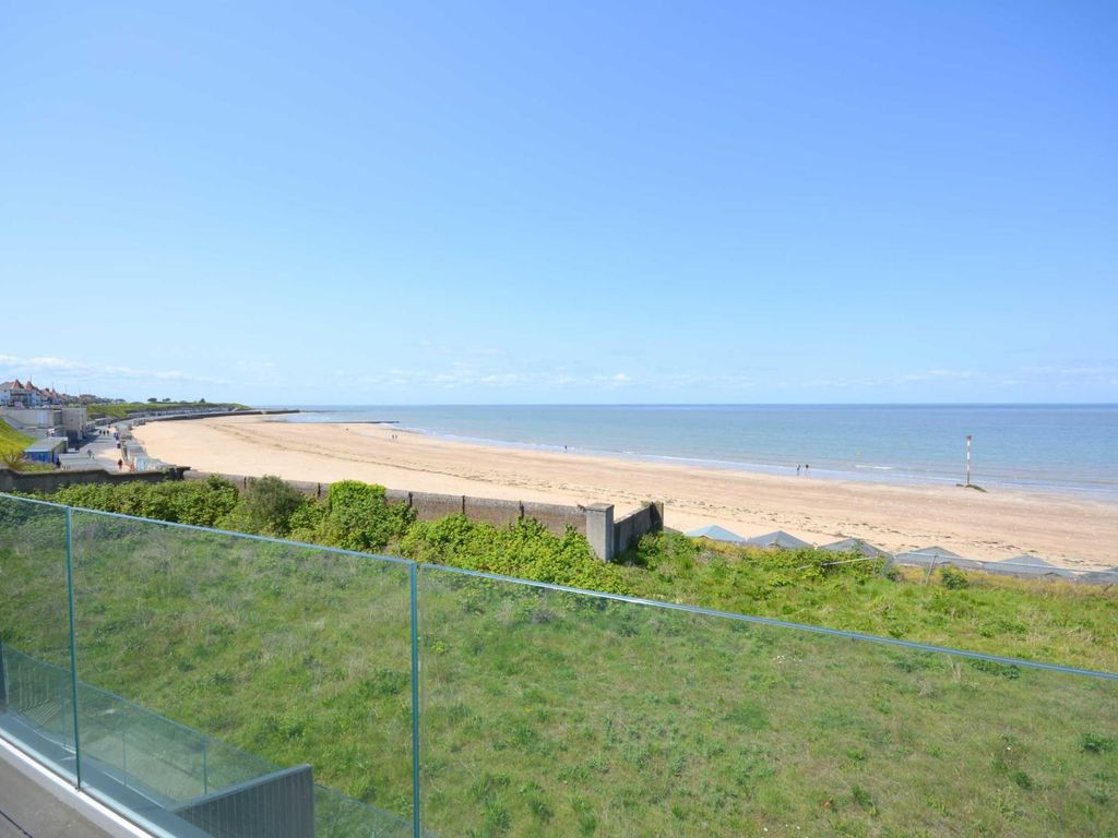 2 bed terraced house for sale in Turnstone Mews, Margate, Kent CT9 Zoopla