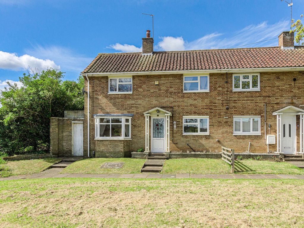 2 bed semidetached house for sale in Welland Way, Northampton NN5, £