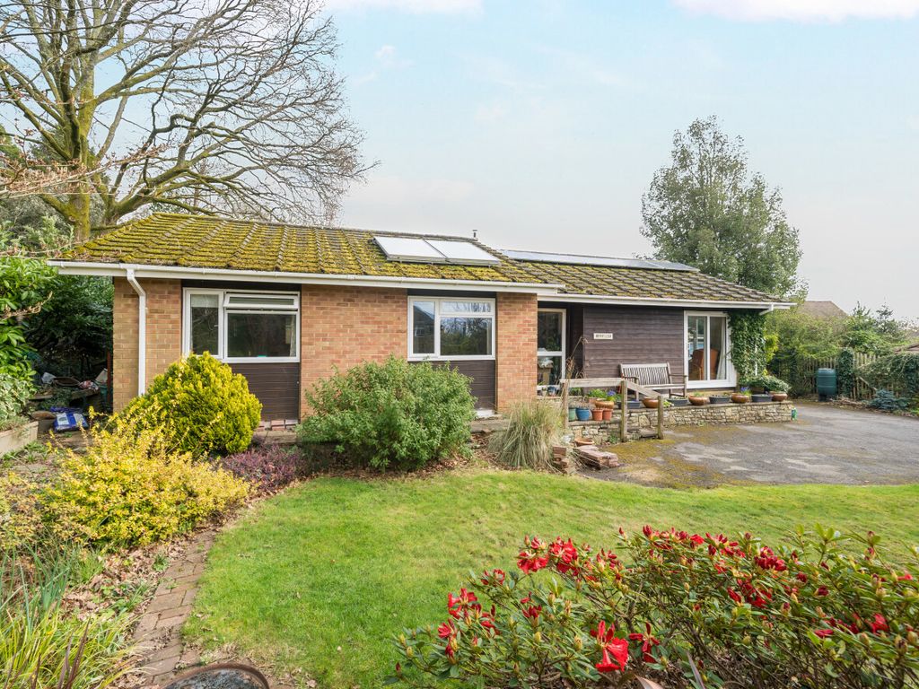 3 bed bungalow for sale in Haslemere, Surrey GU27, £525,000 Zoopla