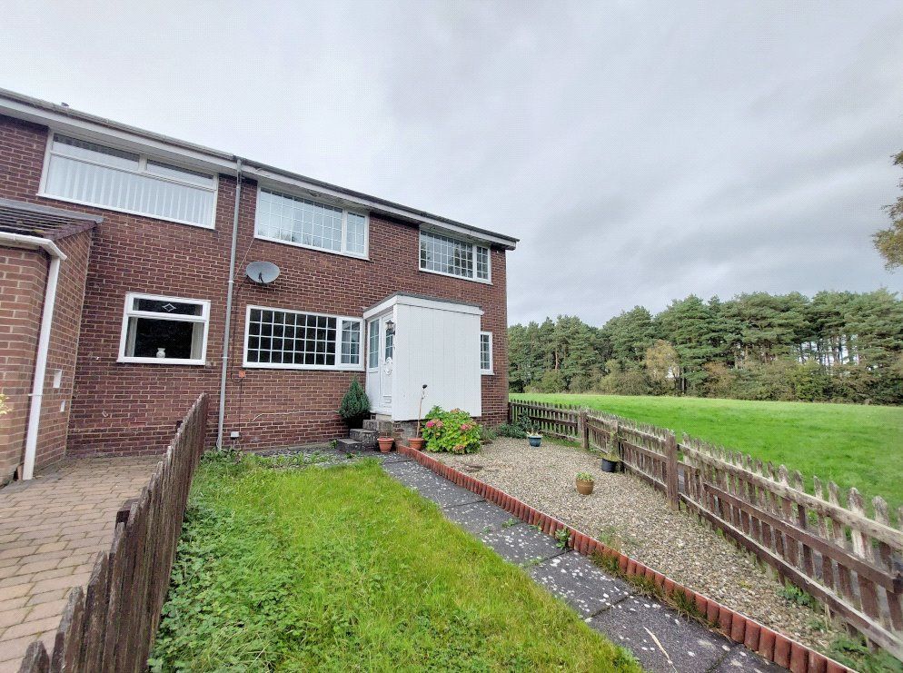 3 bed end terrace house for sale in Greencroft Road, Delves Lane