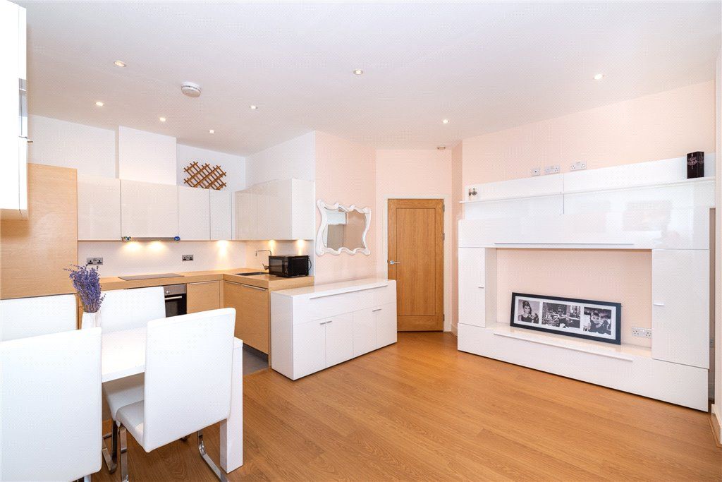 1 bed flat for sale in Bromyard Avenue, London W3 Zoopla