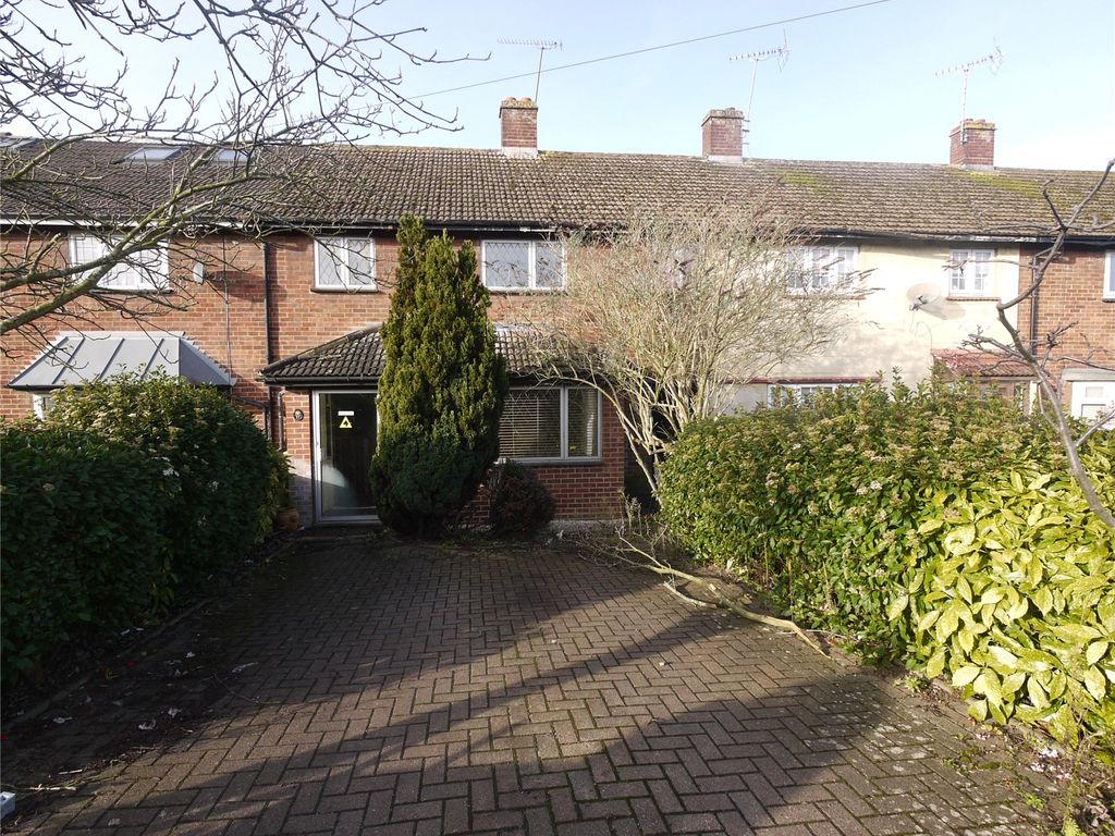 4 bed terraced house for sale in Acres Avenue, Ongar, Essex CM5, £