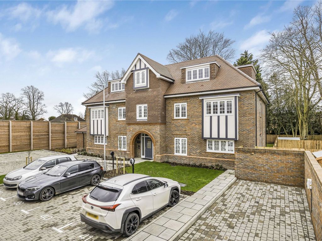 1 bed flat to rent in Albright Gardens, WaltonOnThames KT12 Zoopla