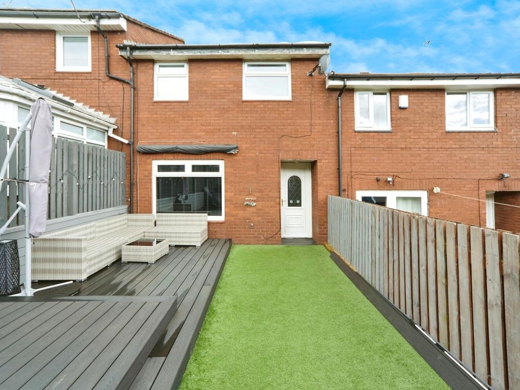 3 bed terraced house for sale in Coal Hill Green, Leeds LS13, £195,000