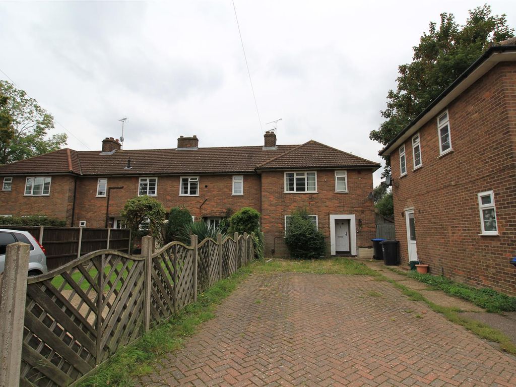 3 bed end terrace house for sale in Barnard Green, Welwyn Garden City AL7, £370,000 Zoopla