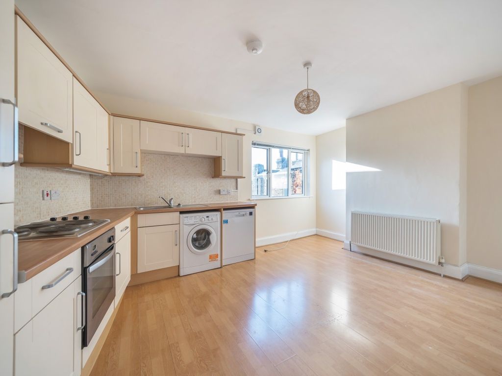 3 bed flat to rent in West End Lane, West Hampstead, London NW6 Zoopla