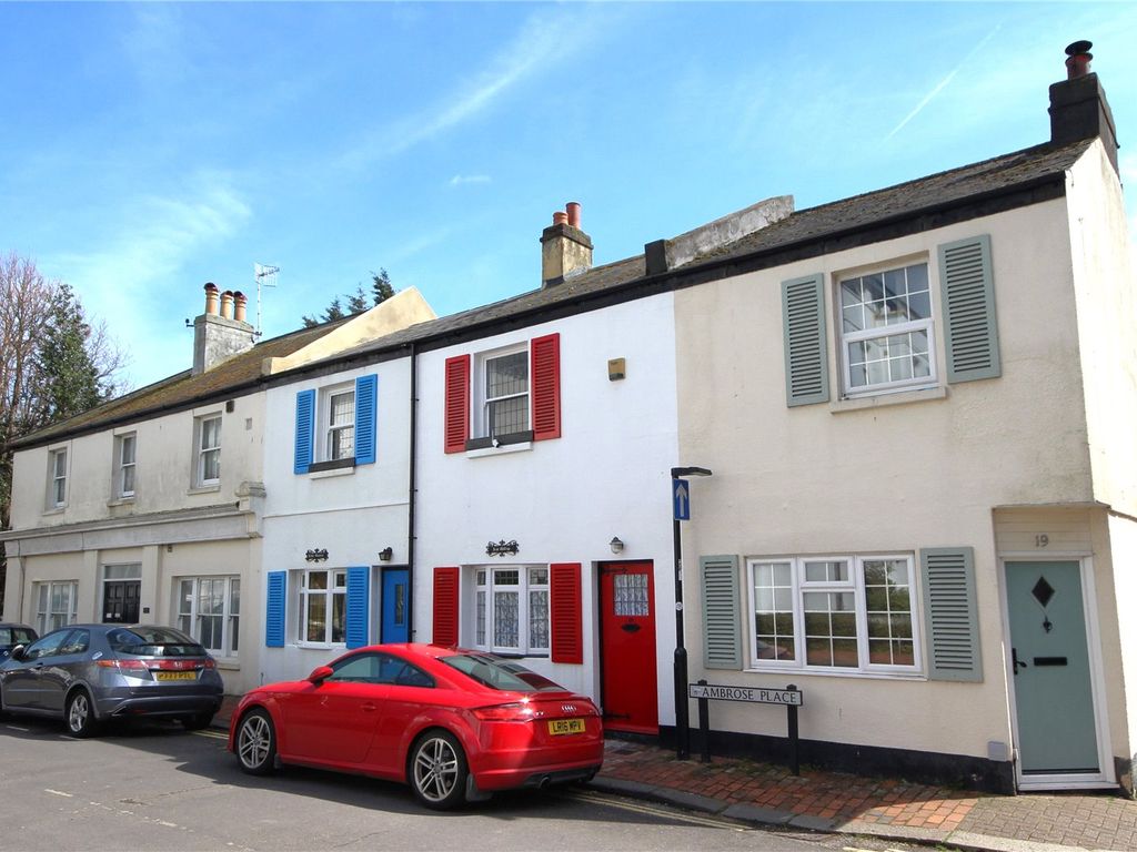 2 bed terraced house to rent in Ambrose Place, Worthing, West Sussex