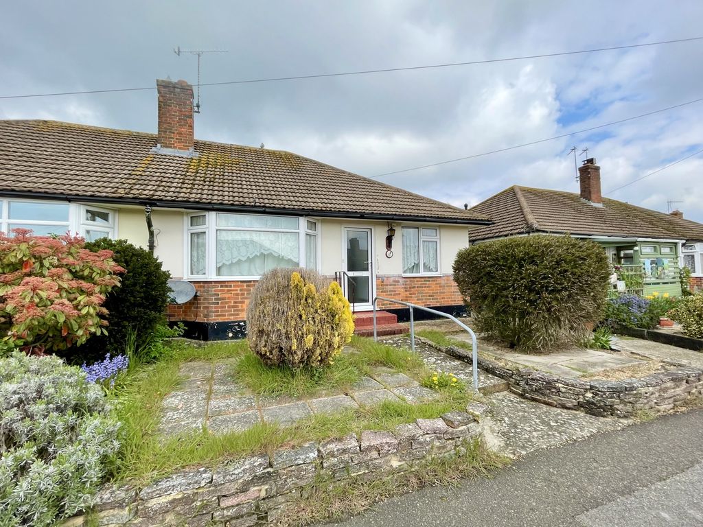 2 bed bungalow for sale in Gorringe Drive, Eastbourne, East Sussex BN20 Zoopla