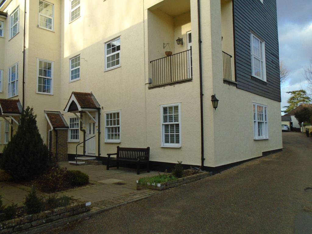 2 bed flat to rent in Rye Street, Stortford CM23 Zoopla