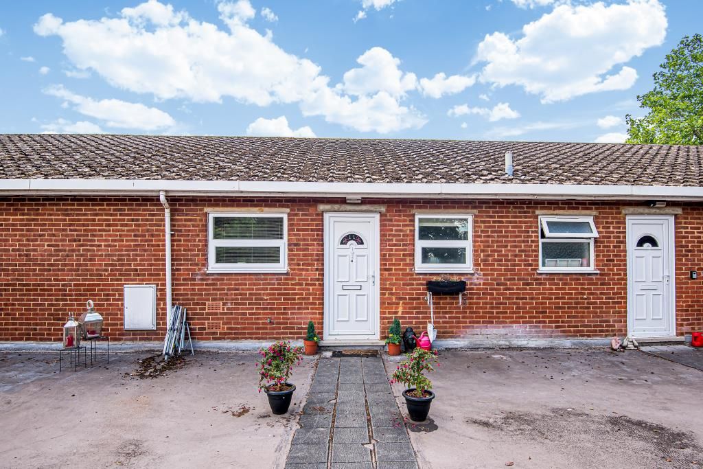 2 bed flat for sale in Wroughton, Swindon SN4 Zoopla