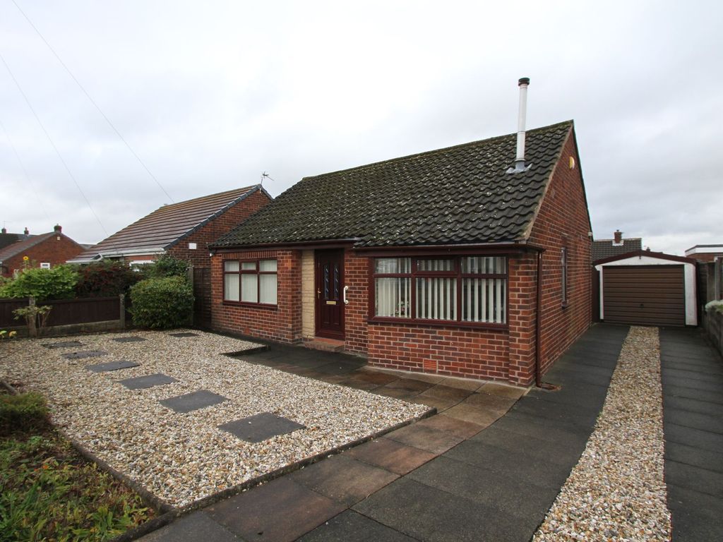 2 bed bungalow for sale in Barrow Street, AshtonInMakerfield, Wigan WN4 Zoopla