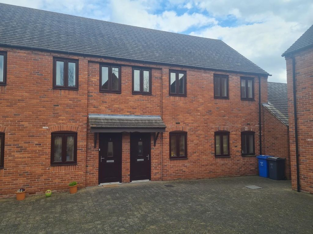 2 bed flat to rent in Stables Court The Green, Handsacre, Staffordshire WS15 Zoopla