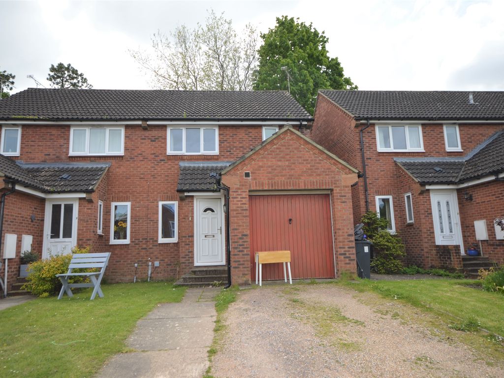 3 bed semidetached house for sale in Partridge Way, Old Sarum