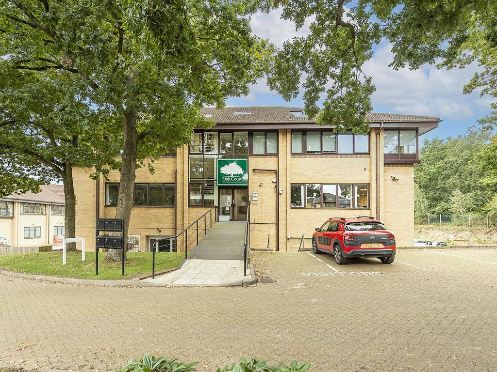 1 bed flat for sale in Sandridge Park, Porters Wood, St Albans AL3 Zoopla
