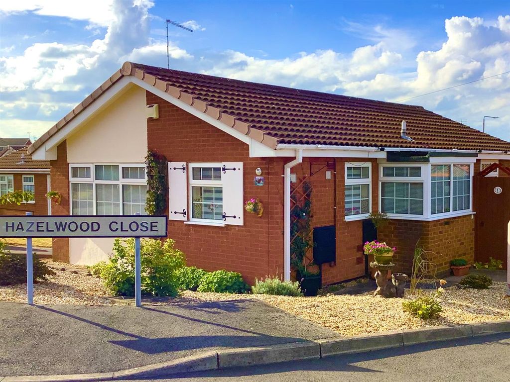 2 bed detached bungalow for sale in Hazelwood Close, Forest Town