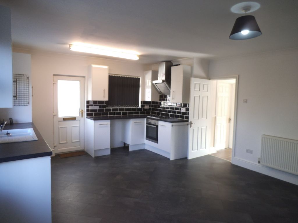 3 bed semidetached bungalow for sale in Tennyson Drive, Bridgend CF31