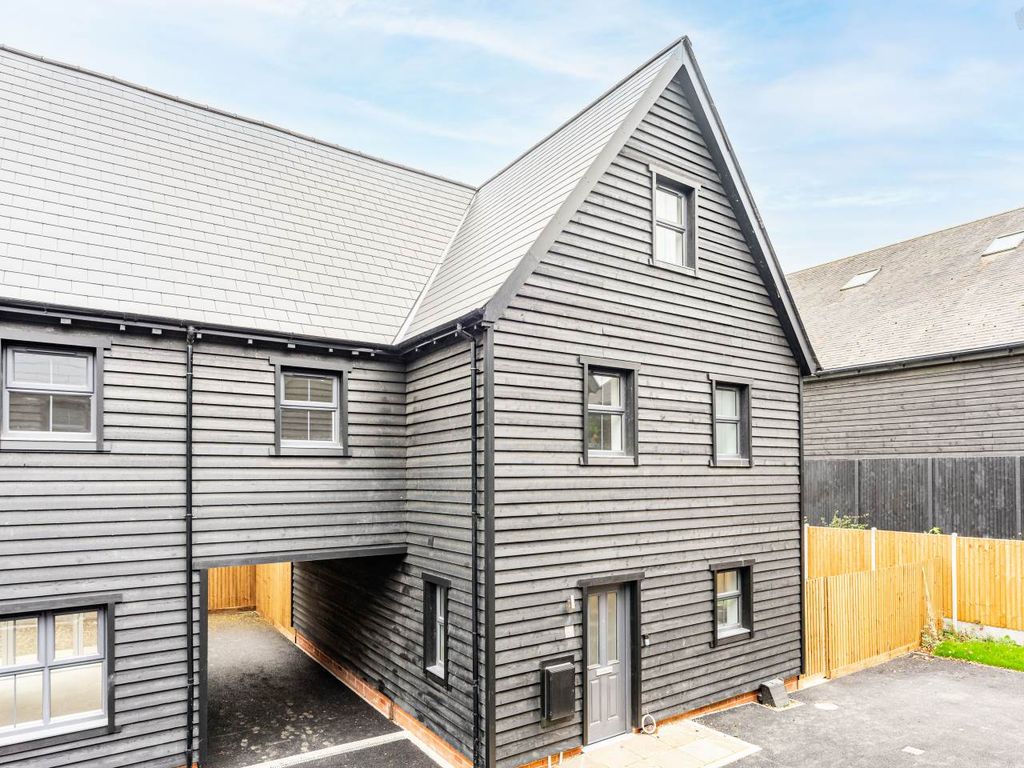 New home, 4 bed property for sale in Tavern Close, Barkway Road