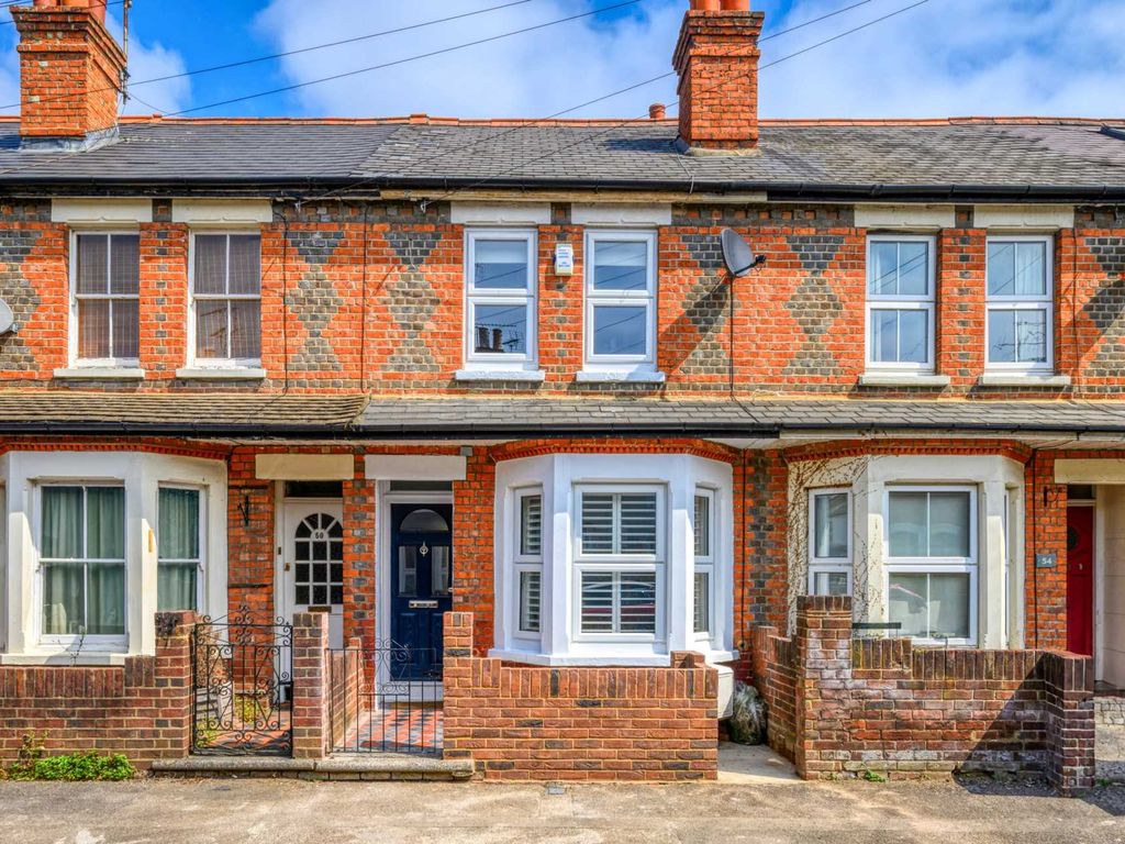 3 Bed Terraced House For Sale In Queens Road Caversham Reading Rg4 £