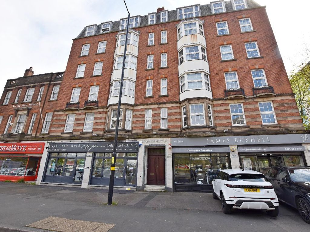 3 bed flat to rent in Cropthorne Court, Calthorpe Road, Edgbaston