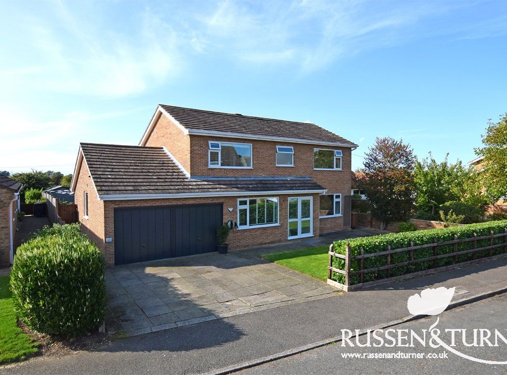 4 bed detached house for sale in Beech Crescent, West Winch, King's
